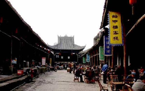 LOL手游新英雄永恩来袭，他的角色有什么故事设定吗？游戏画面